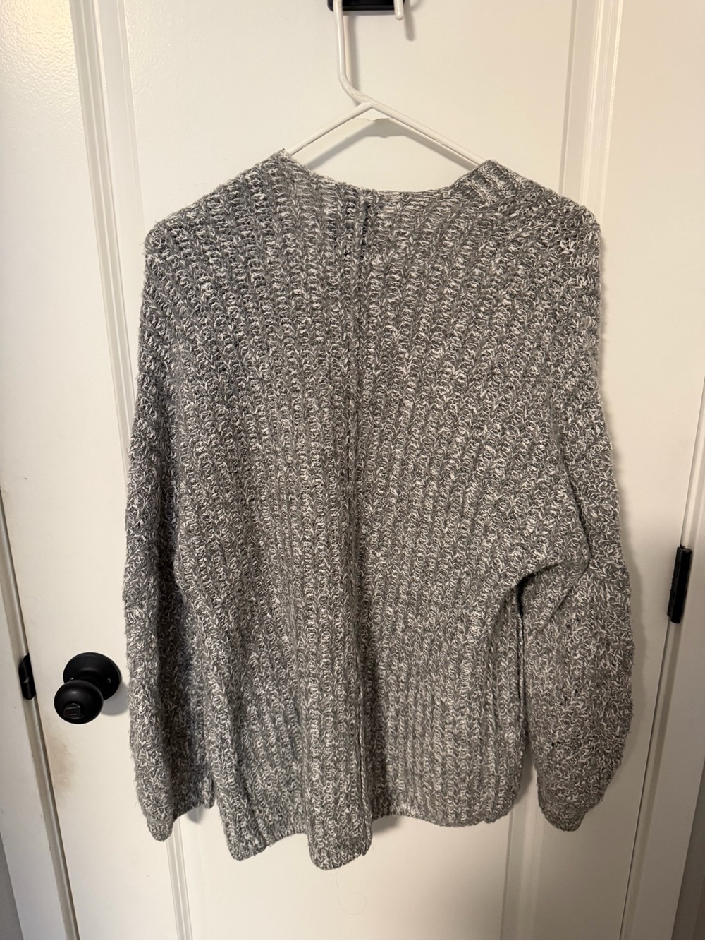 Abercrombie & Fitch Gray Chunky Open Cardigan Sweater size small in grey - Picture 5 of 6